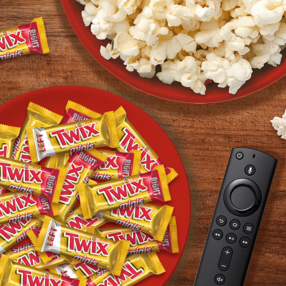 TWIX Caramel Minis Size Chocolate Cookie Bar Candy 9.7-Ounce Bag (Package May Vary)