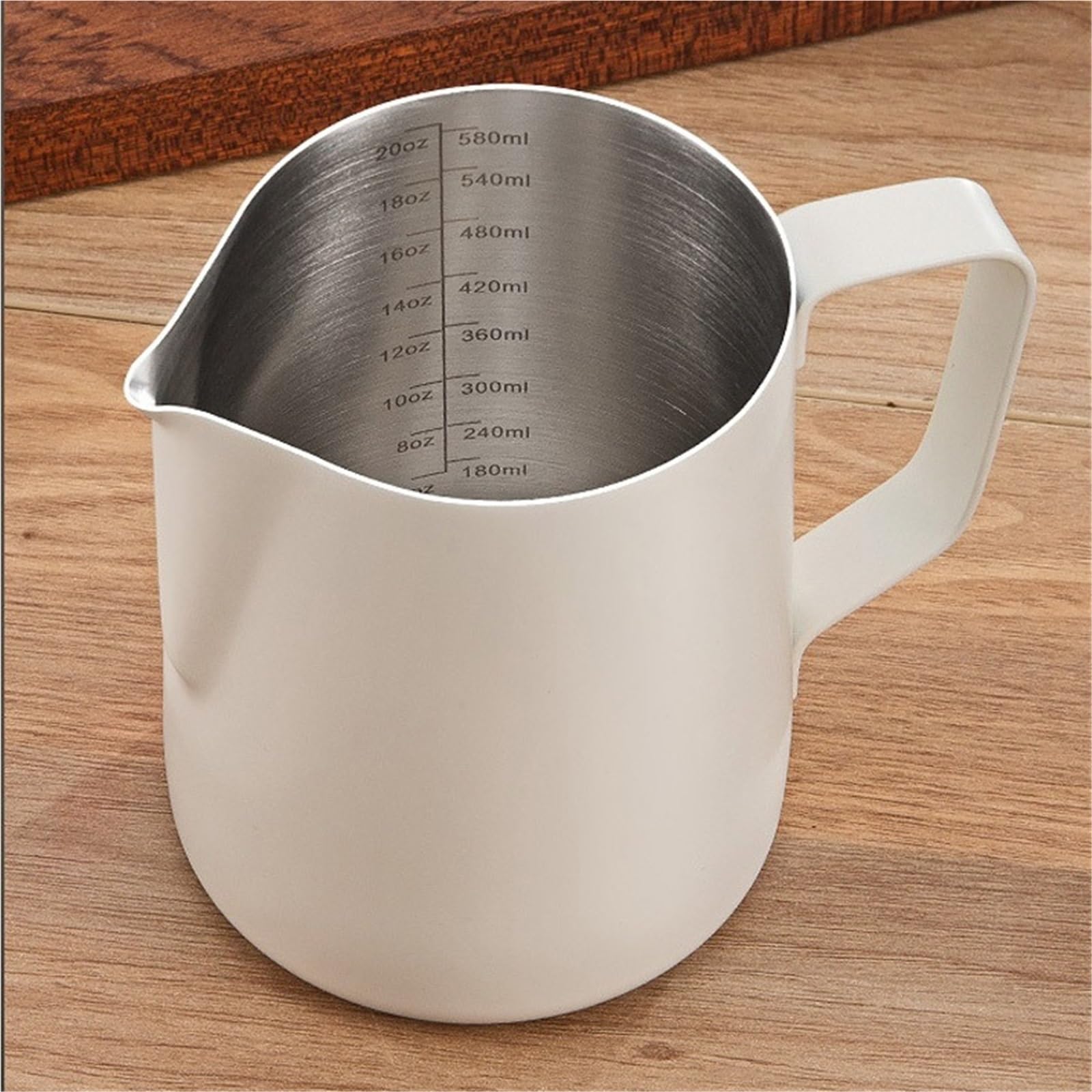 Lechera Acero Inoxidable Jarra for espumar leche Barista, accesorio for jarra for, tarros de acero inoxidable, Espumador, tirador café, taza flores(600ml,Black)