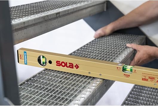 Sola Azm 30 Magnetic Spirit Level 30 cm Strong Hold Thanks to Neodymium Magnets Spirit Level with Magnet 30 cm Patented Sola-Focus Dragonfly