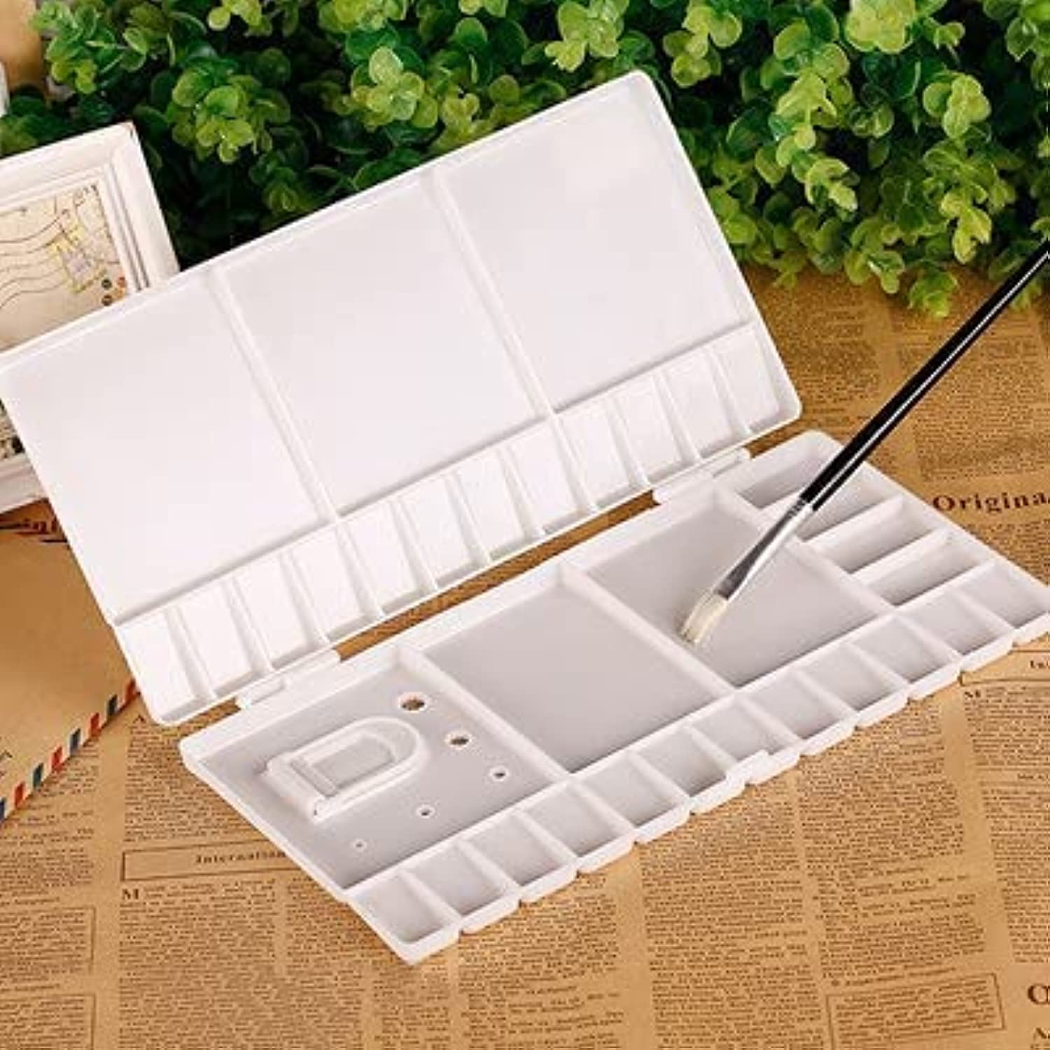DELFINO Plastic Watercolour Palette Folding Painting Pallet Tray with 33 Compartments, Thumbhole and Brush Holders for Painters Students or Art Studio (White)