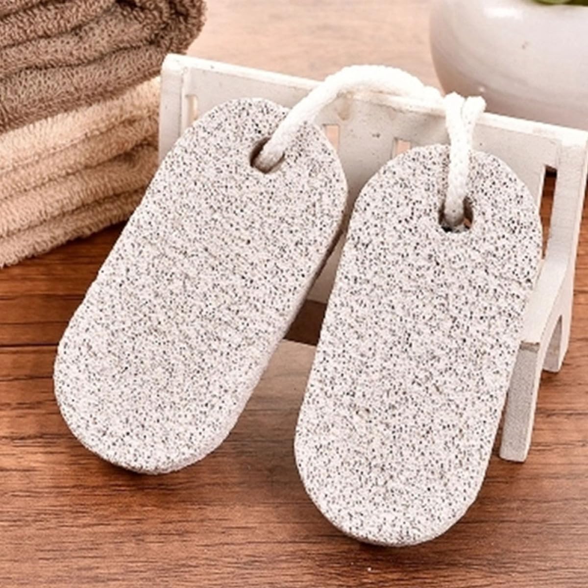LIFKOME Lot de 20 Pierres Volcaniques Pieds, Pierre Exfoliante Naturelle, Accessoires de Pédicure Solide pour Soin des Pieds, Élimination des Callosités et Peau Morte, pour Usage