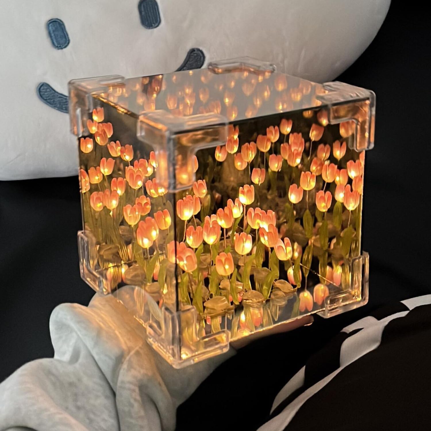 Xzyden Women's Pink Tulip Night Light,Led Decorative Nights Lamp For Bedroom,Handmade Diy Magic Cube Tulips Flower Table Lamp And Mirror 2 In 1,21 Flowers Birthday Gifts For And Girl (Pink)