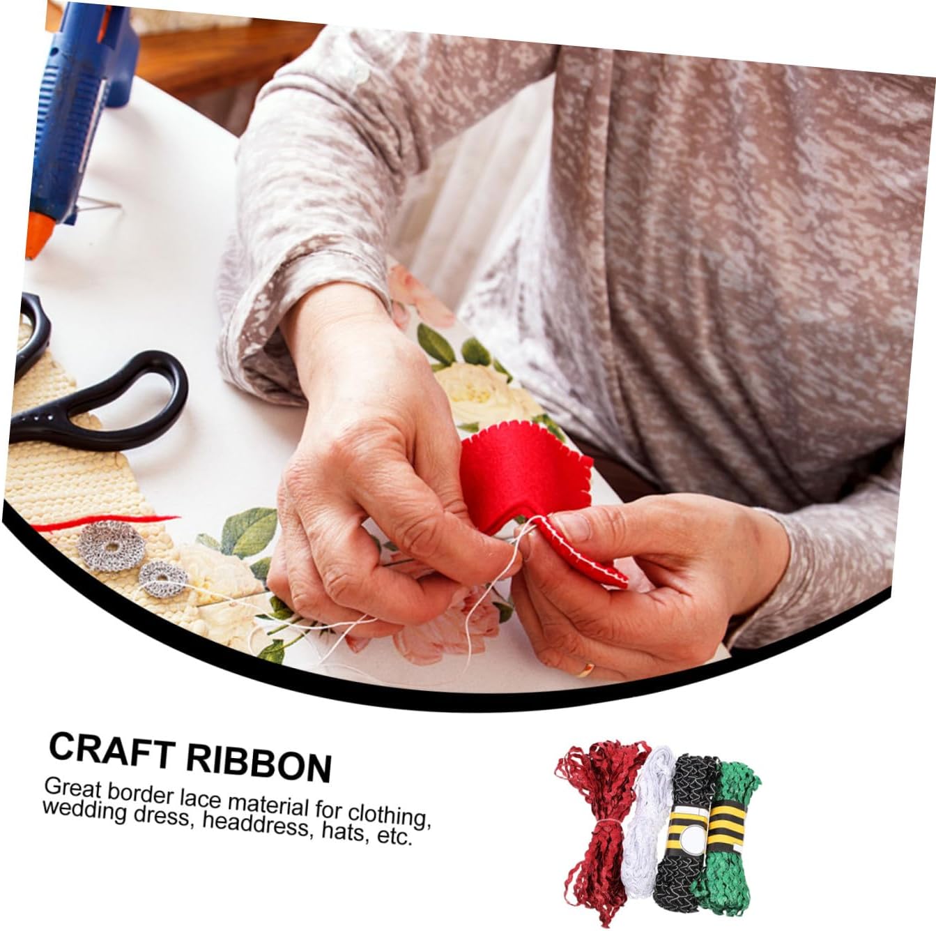 4 Rolls 5mm Rickrack Ribbon Trim Sewing Craft Ribbon Set in Red Green White Black White for DIY Floral Decorations and Clothing Embellishments