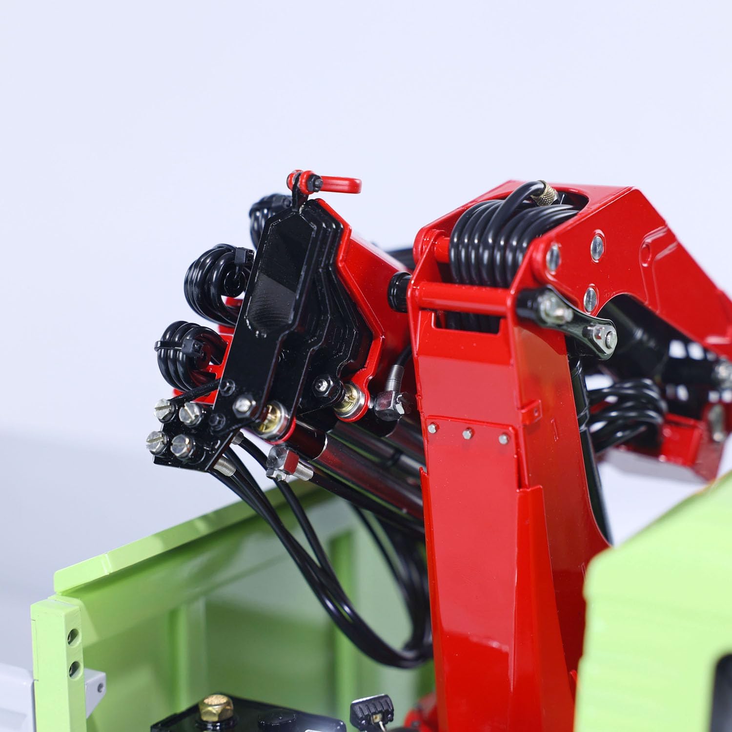 TOUCAN RC HOBBY Lesu 1/14 8X8 Rc Hydraulic 3-Ways Dump Truck for Pl18Ev Remote Control Crane Dumper Assembled and Painted