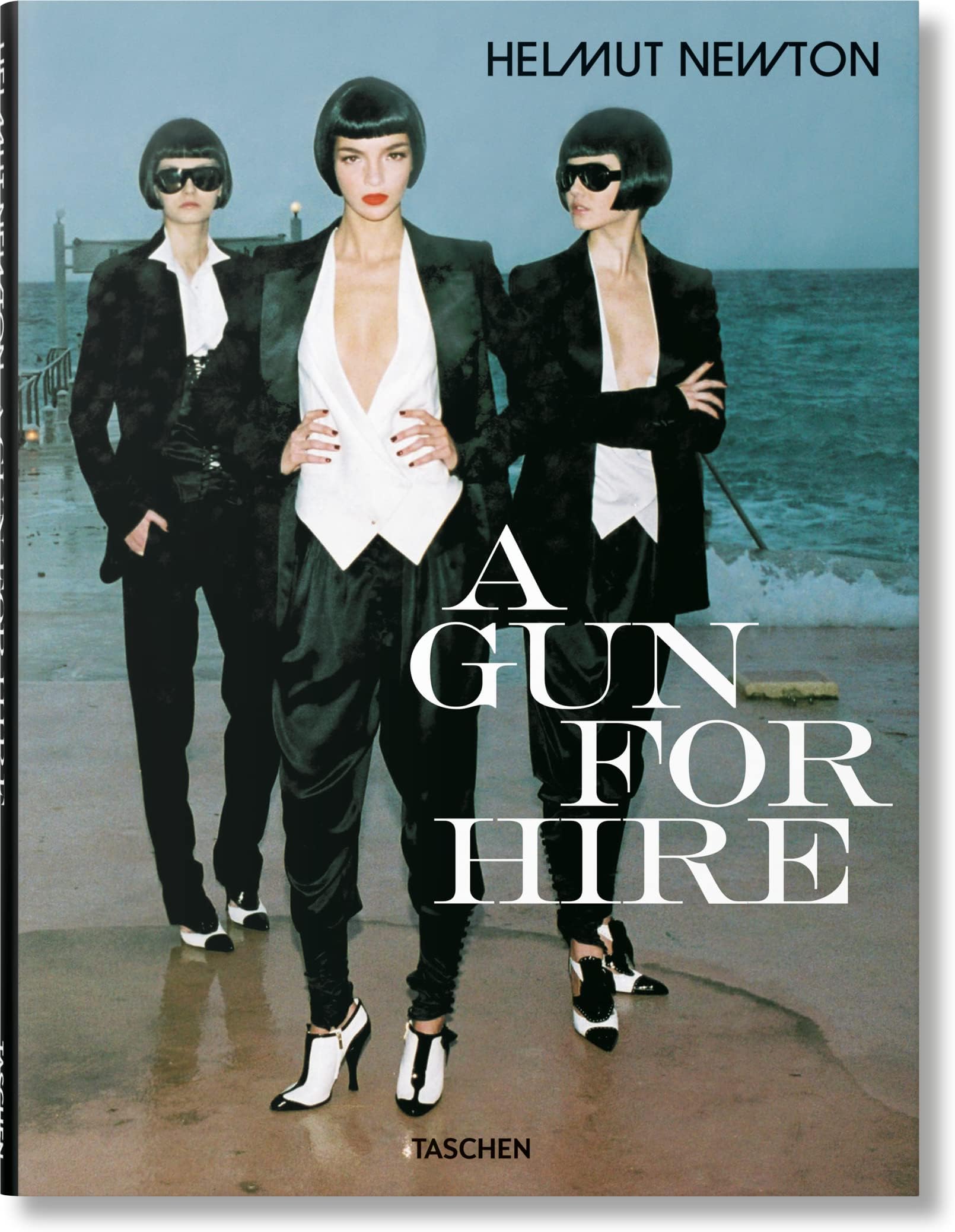 Helmut Newton. A Gun for Hire (Photo Books S.) Hardcover โ Import, 10 June 2005