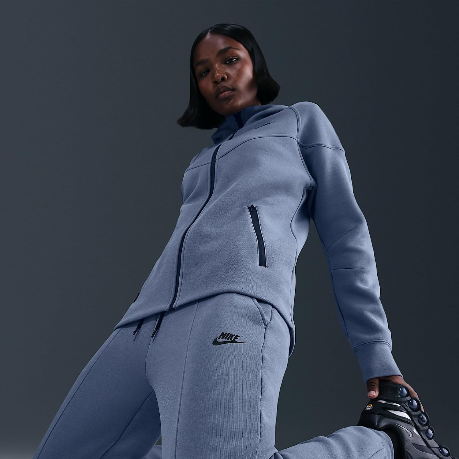 Nike Sportswear Tech Fleece Women's Mid-Rise Joggers (World Indigo/Black)