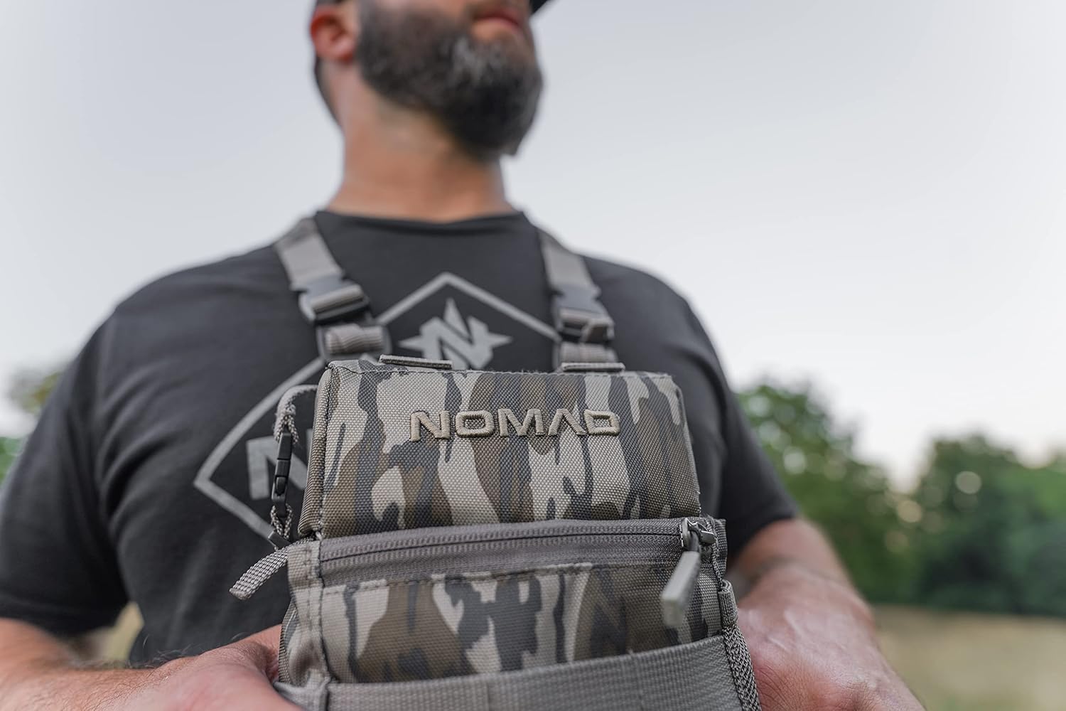 Nomad mens Nomad Harness, Adjustable Storage With Magnetic Flap Closure Binocular Harness, Mossy Oak Bottomland, One Size US