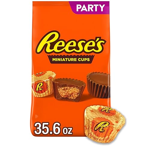 REESE'S Miniatures Milk Chocolate Peanut Butter Cups, Candy Party Pack, Halloween Candy, 35.6 oz - REESE'S Party Pack - 35.6 Ounce (Pack of 1)