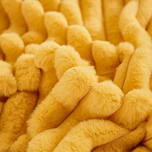 Miniatura 5 de JAUXIO Funda de almohada de cuerpo esponjoso de piel sintética de lujo, funda de almohada decorativa de felpa a rayas, ultra suave y acogedora,