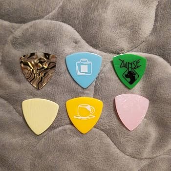 ヨルシカ ピック ポストカード 小冊子 ラババン セット ヨルシカ ピック ポストカード 小冊子 ラババン セット 商品詳細