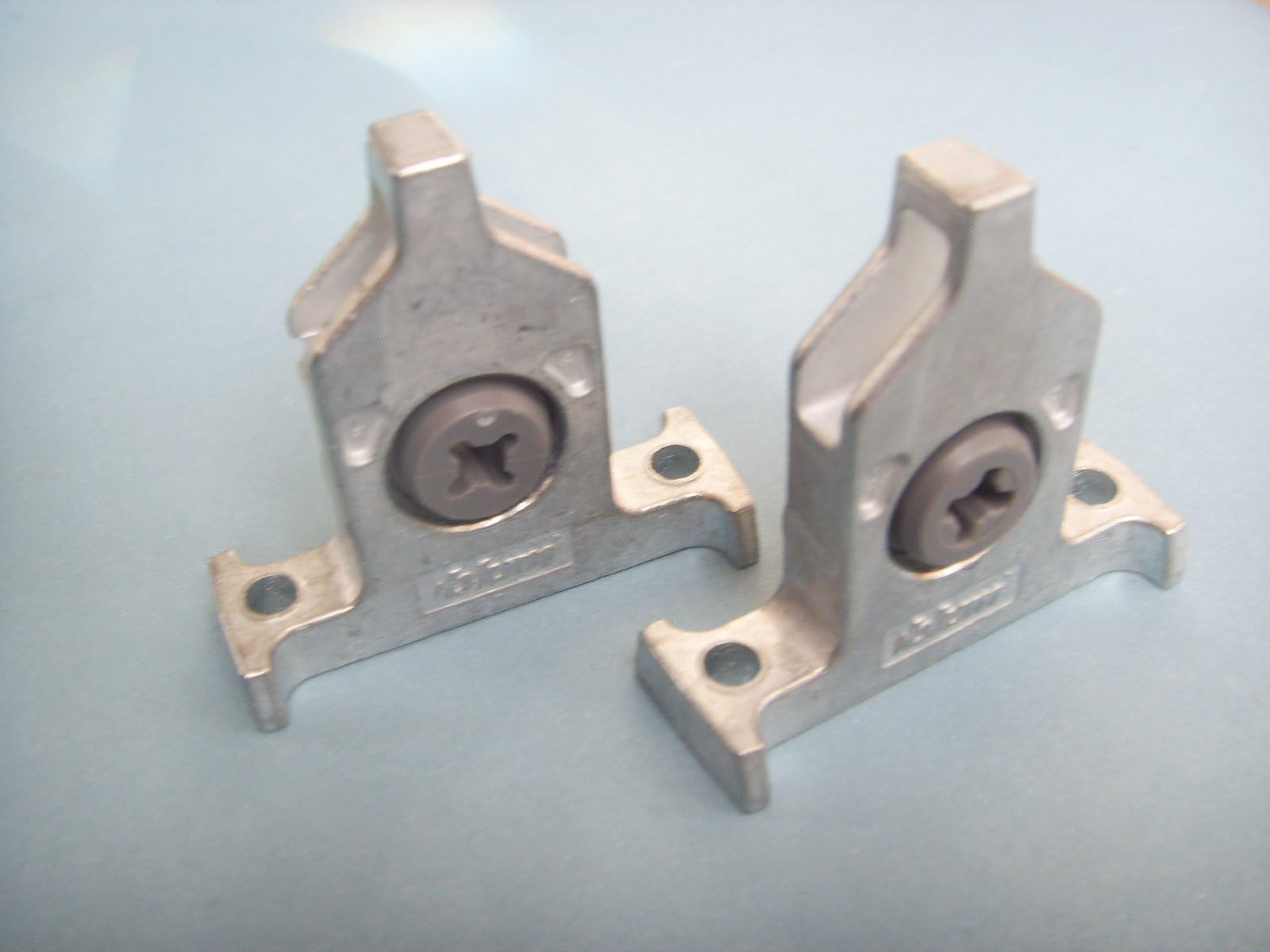 Blum ZSF.3502 Drawer Front Fixing Brackets For Tandembox Drawers (One Pair)