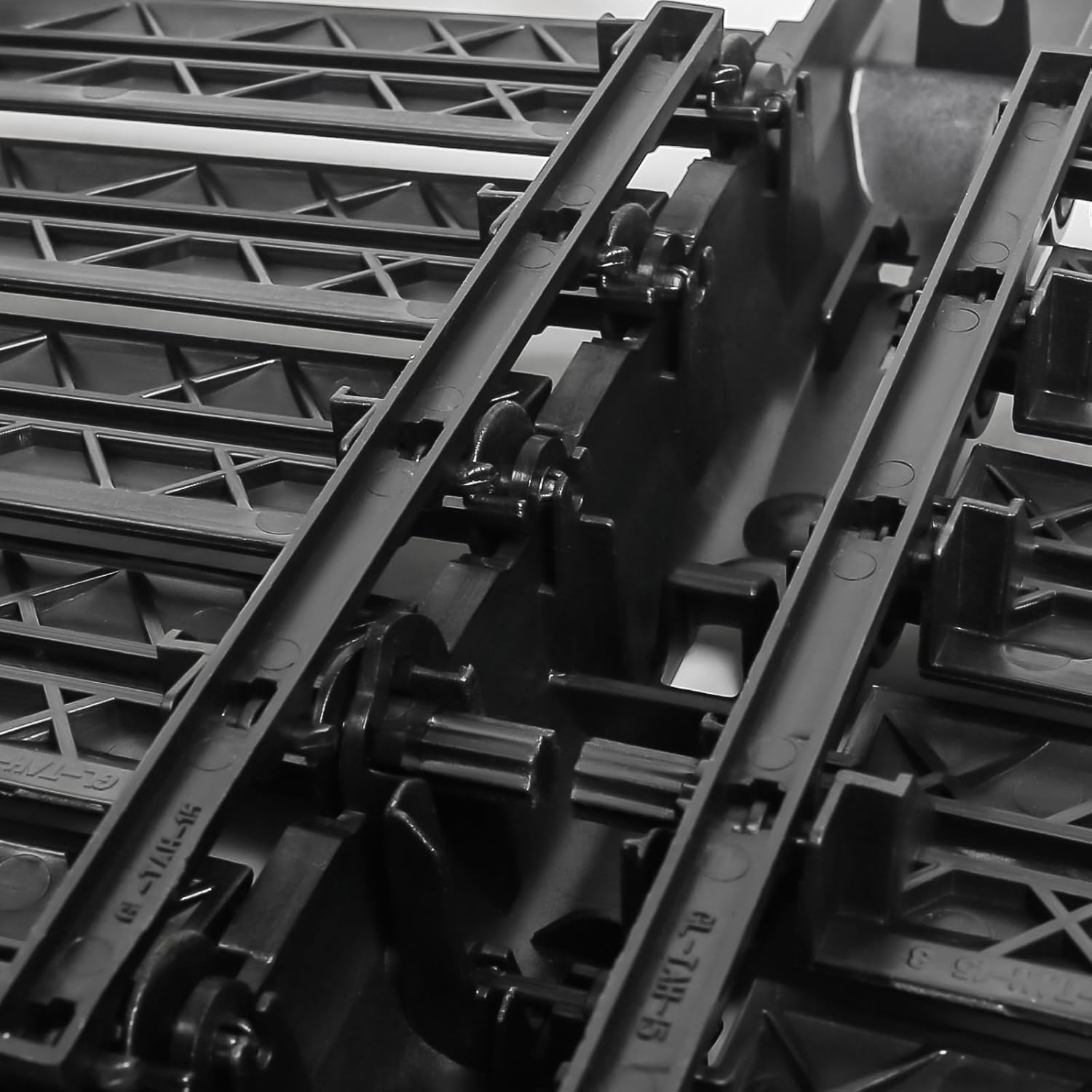 JOLONG Front Active Grille Air Shutter W/O Motor for 2015-2020 Chevrolet Suburban Tahoe，Cadillac Escalade ESV，GMC Yukon，XL/DENALI Replacement for 84378163 GM1206125