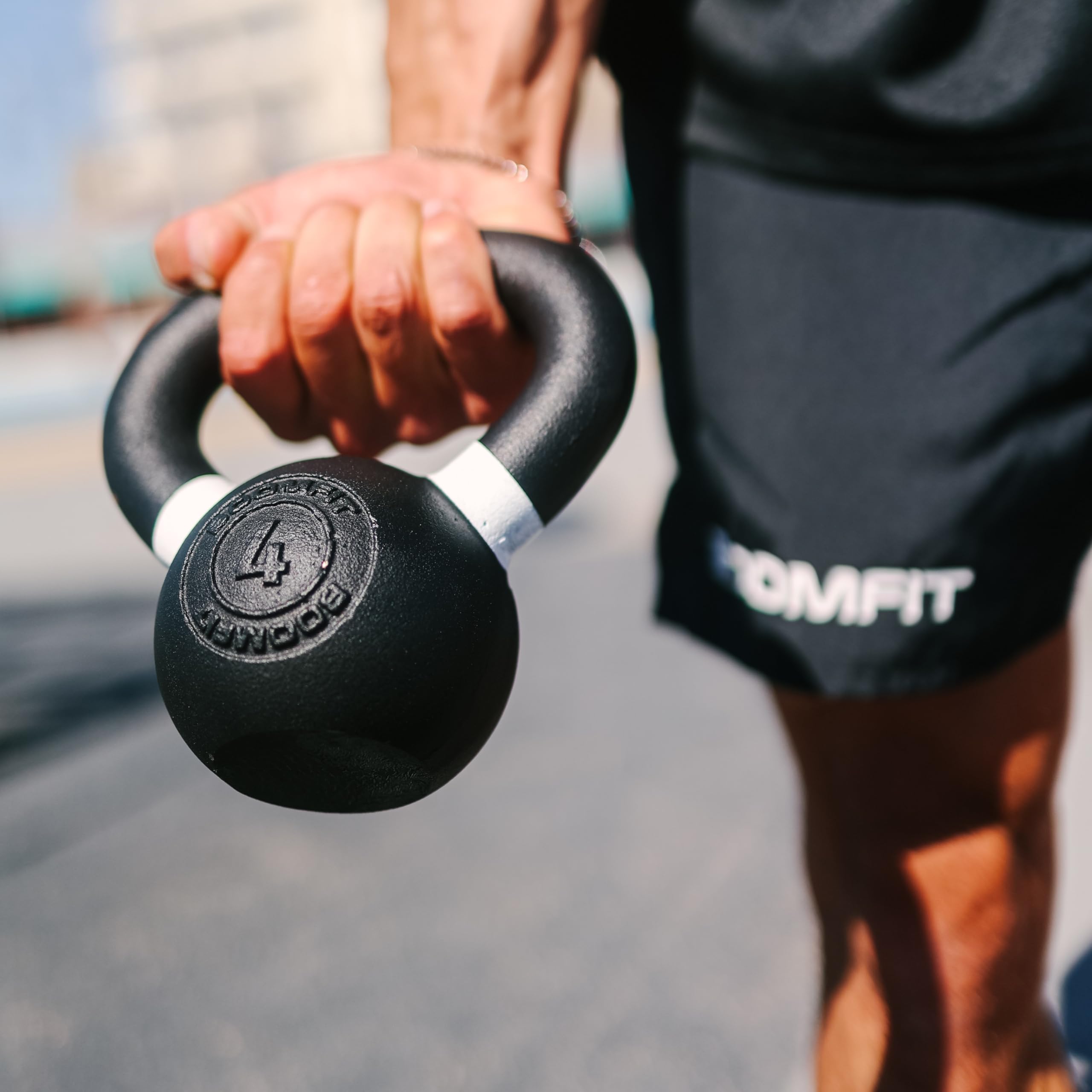BOOMFIT Kettlebell Hierro Fundido 4-24 kg | Pesa Rusa Fuerza y Cardio