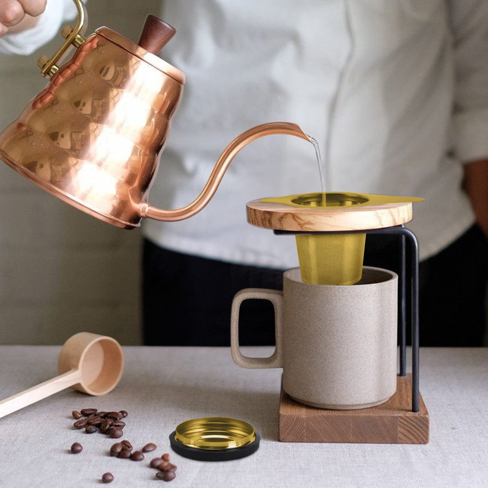 Tee-Ei aus Edelstahl, Teesieb, Teefilter mit kleinem Sieb und Deckel, Tee-Diffusor für losen Tee, überlegenes Brauerlebnis (Gold)