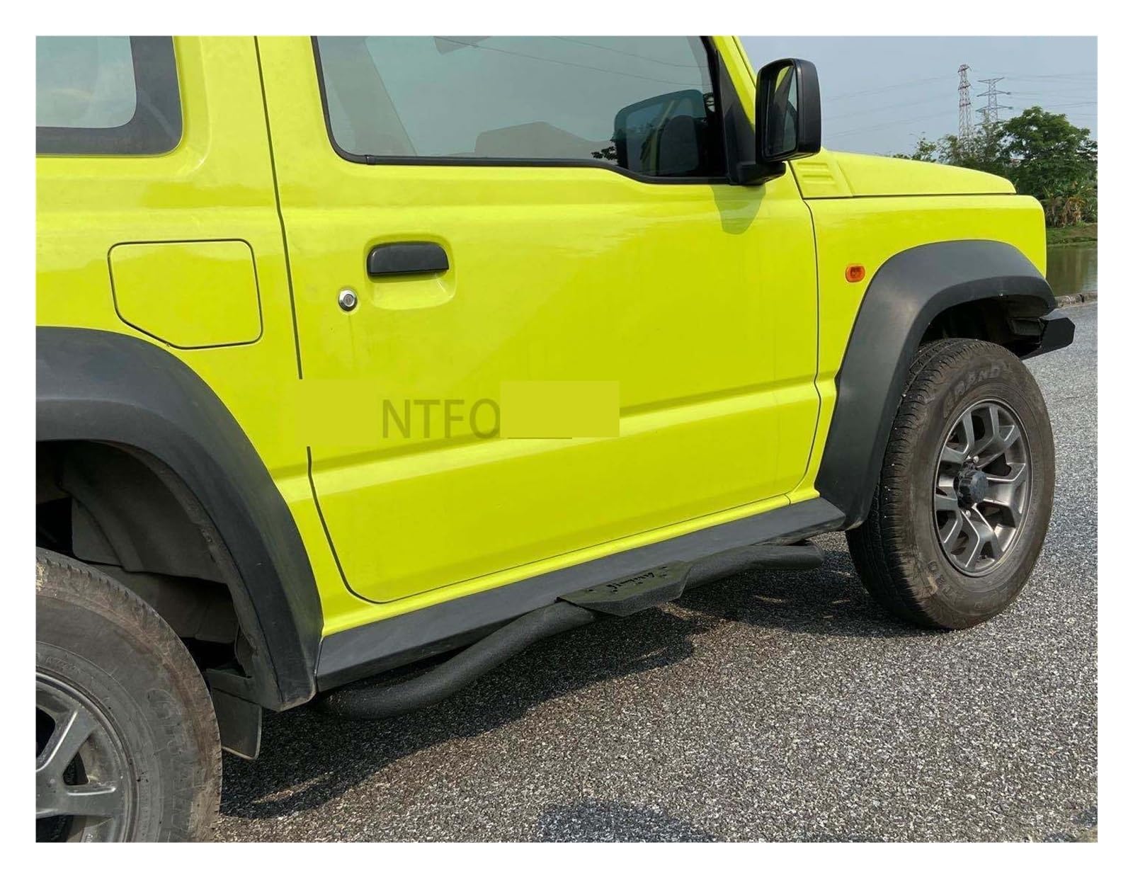 Amazon.co.jp: 車のサイドステップバーペダルロックスライダースズキ