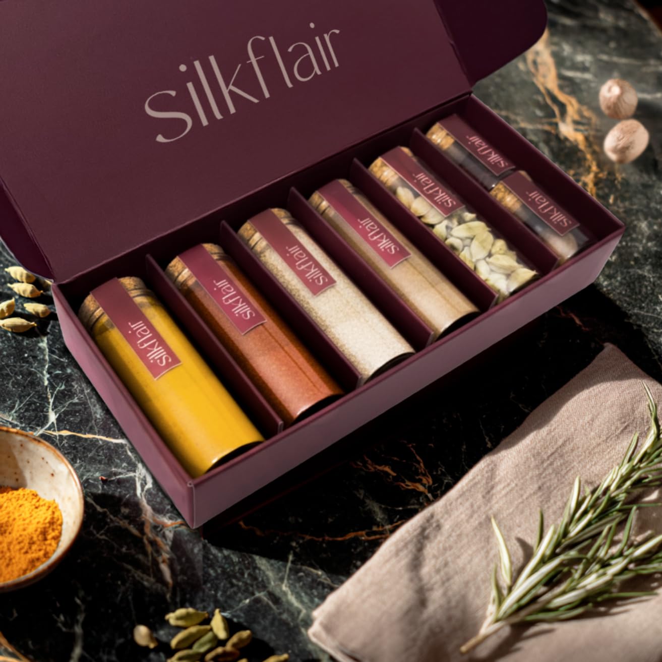 Set regalo spezie dal mondo – Silkflair "1997 La magia delle spezie” | Special Edition gourmet con 7 varietà pregiate | Idea regalo originale per amanti della cucina e del gusto