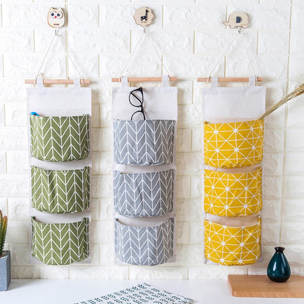 Didiseaon Cotton Linen Hanging Shoe Organizer Large Capacity with 3 Pockets