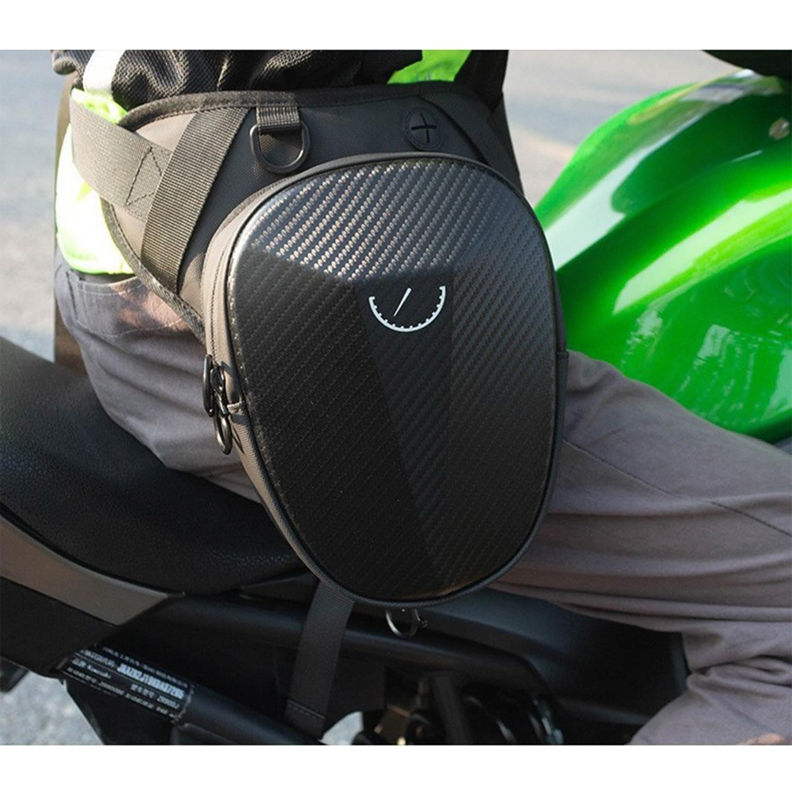 Sac tactique étanche pour moto, randonnée, cyclisme, pêche, voyage, sac à bandoulière pour homme et femme avec 40 % de rangement extensible (noir), noir, Sac de jambe de moto extensible
