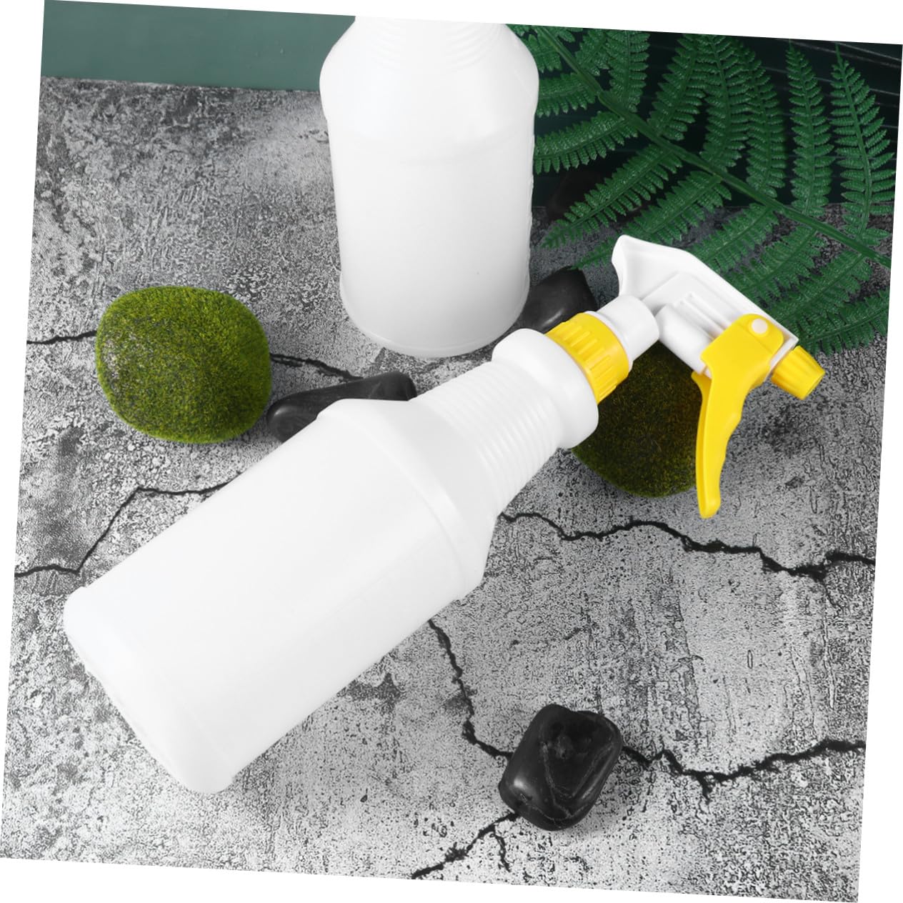Healvian Spruzzino Piccolo in Pe da 750ml, Flacone Riutilizzabile 8 Pezzi | Ugello Casuale, Uso per Piante e Salone, Leggero e Pratico per Nebulizzare Colore Casuale