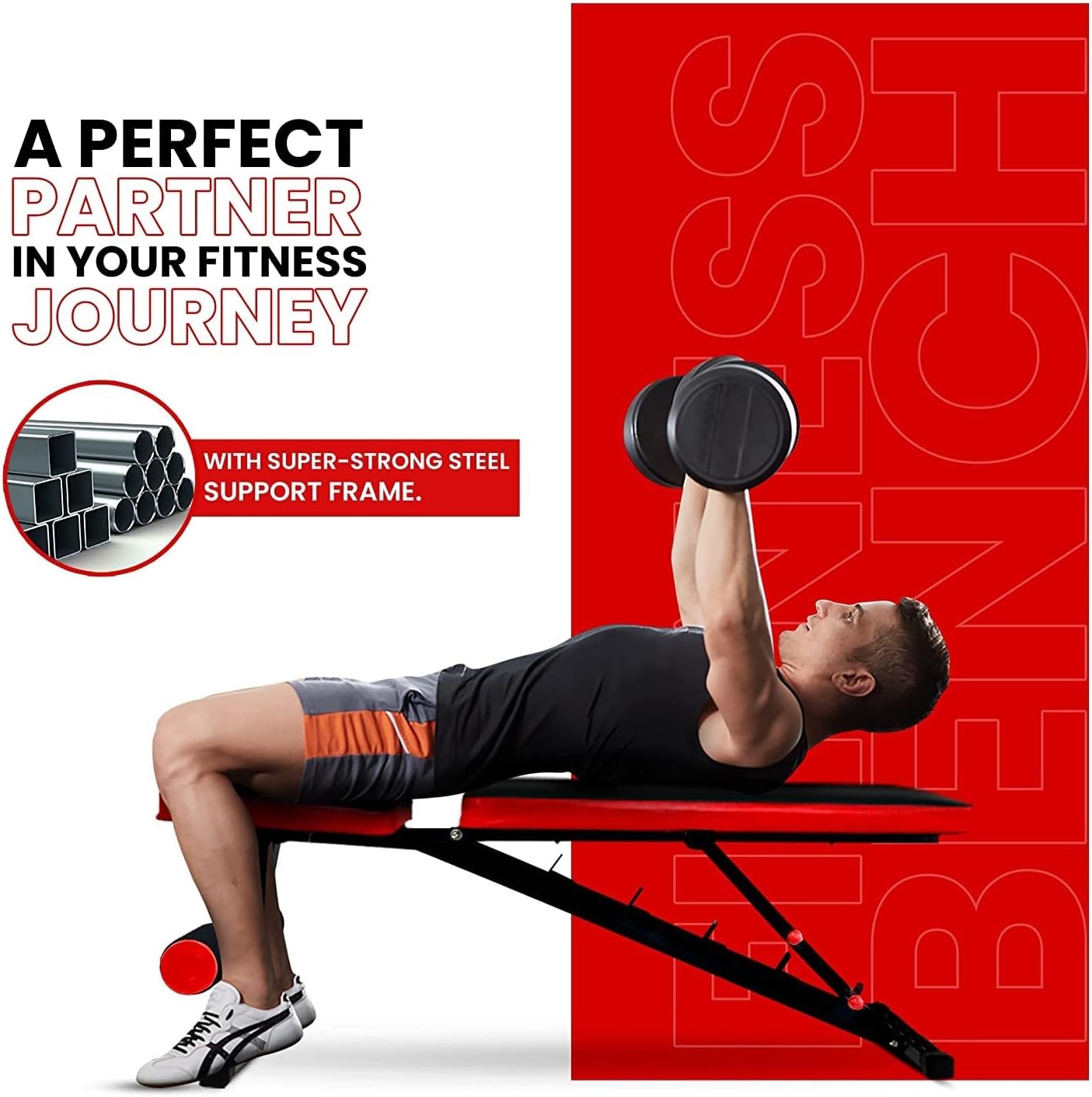 Persoană care execută o presă la piept pe banca de sală