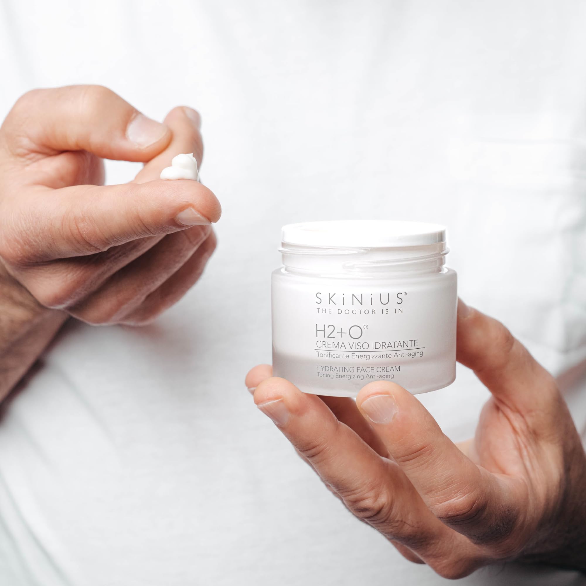 H2+O Crema Viso Idratante Tonificante Energizzante Anti-Aging - Adatta a tutti i tipi di Pelle - Texture Delicata e Leggera 50ml