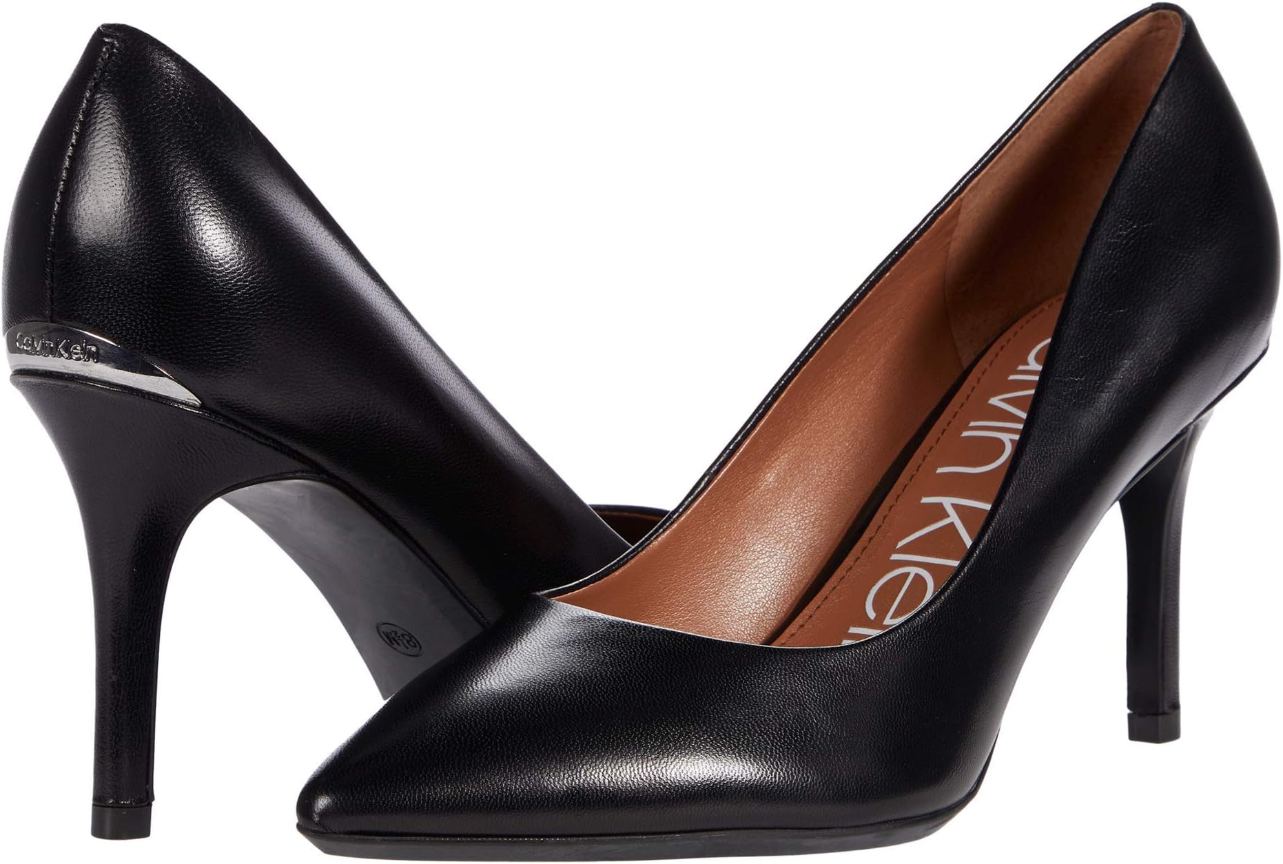 Gayle Pump Black Leather 1 5.5 M