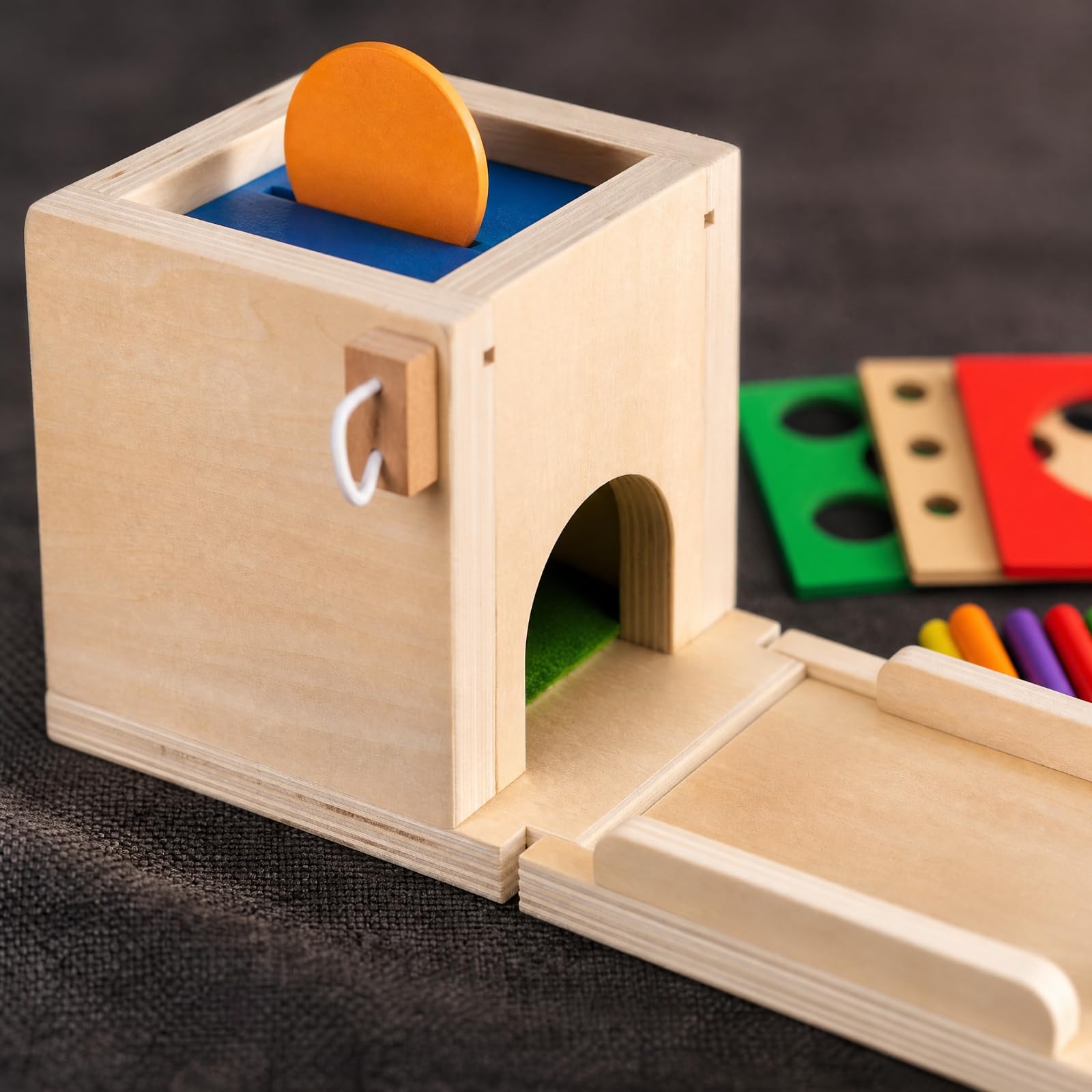 Scatola Educativo con Accessori Interattivo Scatola Educativo in Legno Atossico Gioco di Incastro in Legno per Neonati, Asilo