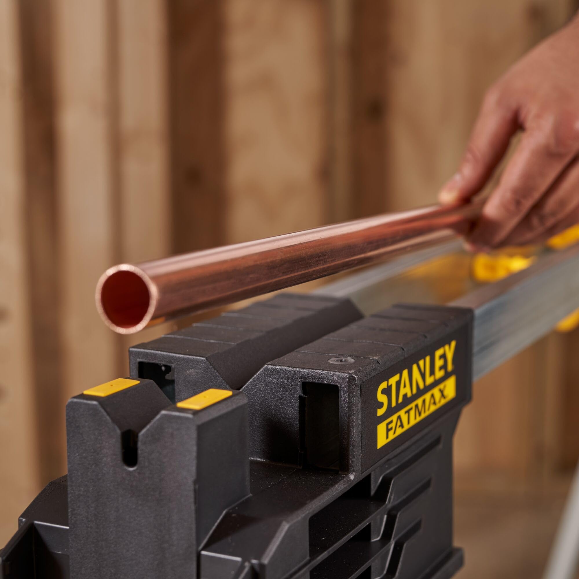 STANLEY FATMAX Caballete de Sierra metálico Plegable de 900 kg (par) - Solución de Banco de Trabajo portátil y Duradero con Patas metálicas, FMST1-75673