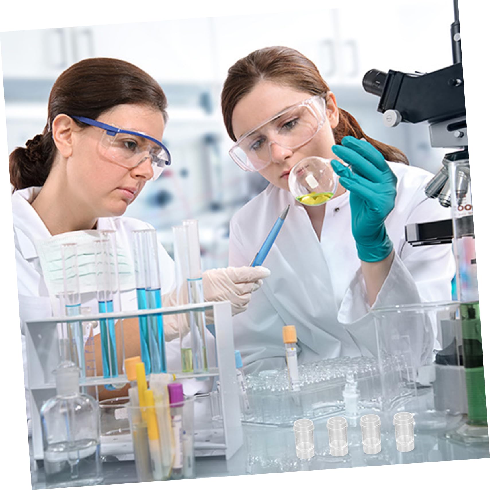 Veemoon 1000 Piece Cups Sample Bottle 1.5ml Medical Grade Plastic Fit for 700 Personal Professional Safe to Use