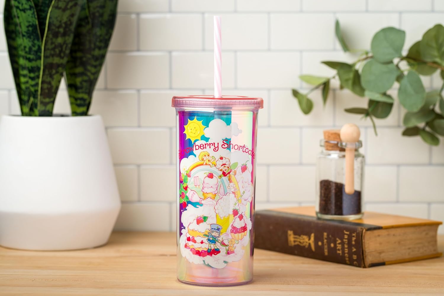 Silver Buffalo Strawberry Shortcake Ice Cream Sundae and Cupcakes Plastic Tall Cold Cup with Lid and Straw, 20 Ounces - Image 6