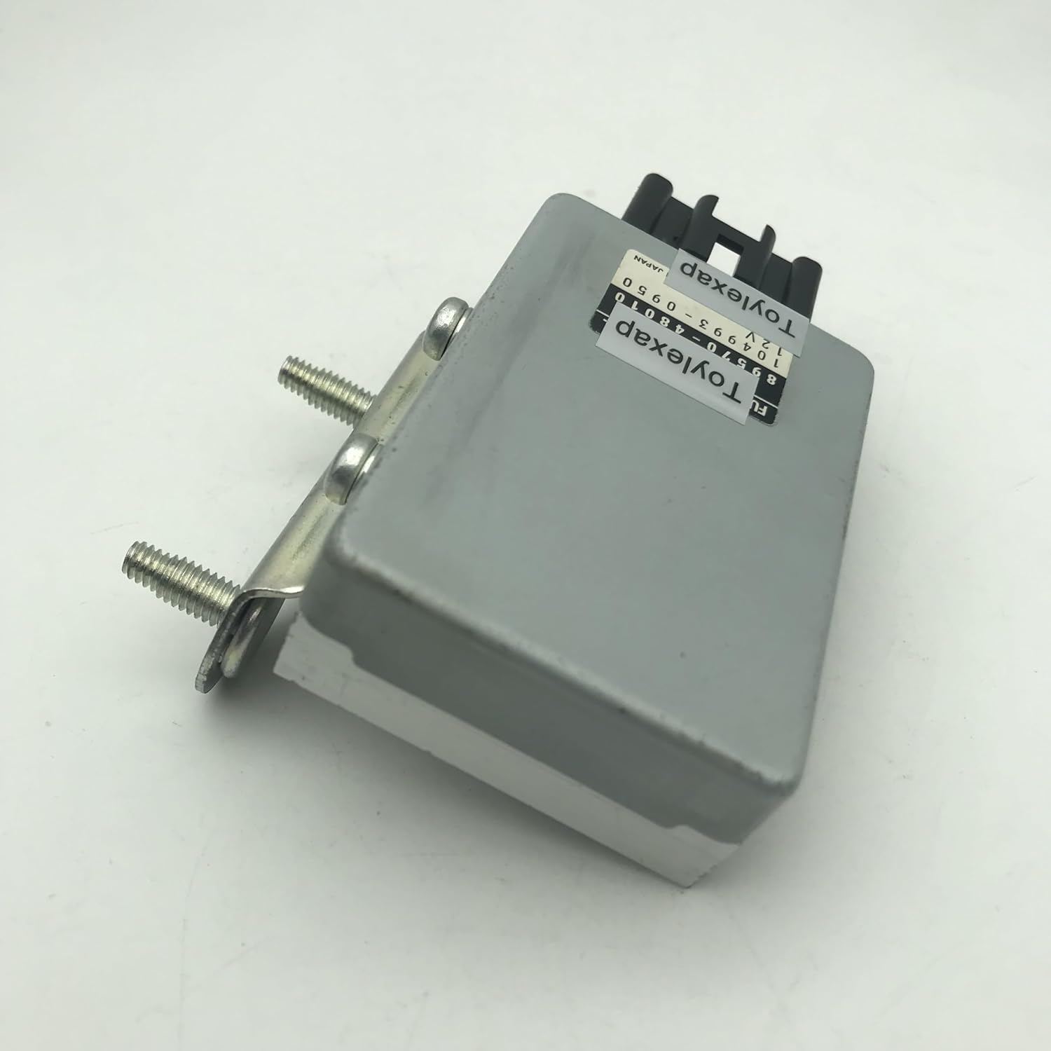 89570-48010 104993-0950 Fuel Pump Control ECU, for: Highlander