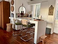 Review Image by Flavia Markovits Flavia Markovits