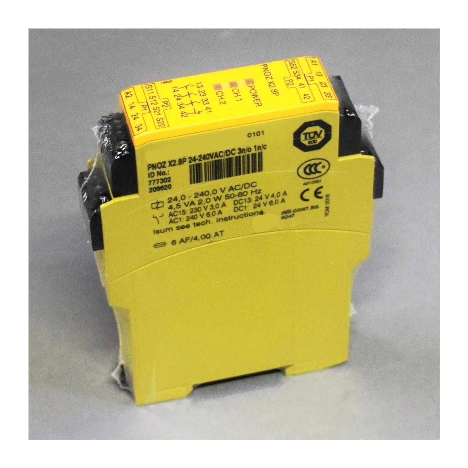 relè PNOZX2.8P Relè 24 VCA/CC 3N/O 1N/C ID Modello 777302 200560