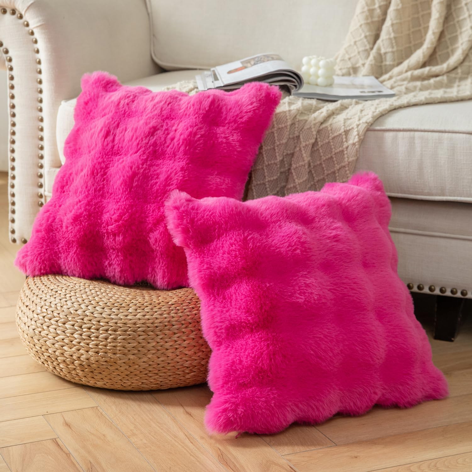 Yaertun Pack of 2 Hot Pink Thick Soft Wool Decorative Throw Pillow Covers 18x18 Inch Faux Fur Plush Fluffy Cushion Covers for Sofa Couch Bedroom