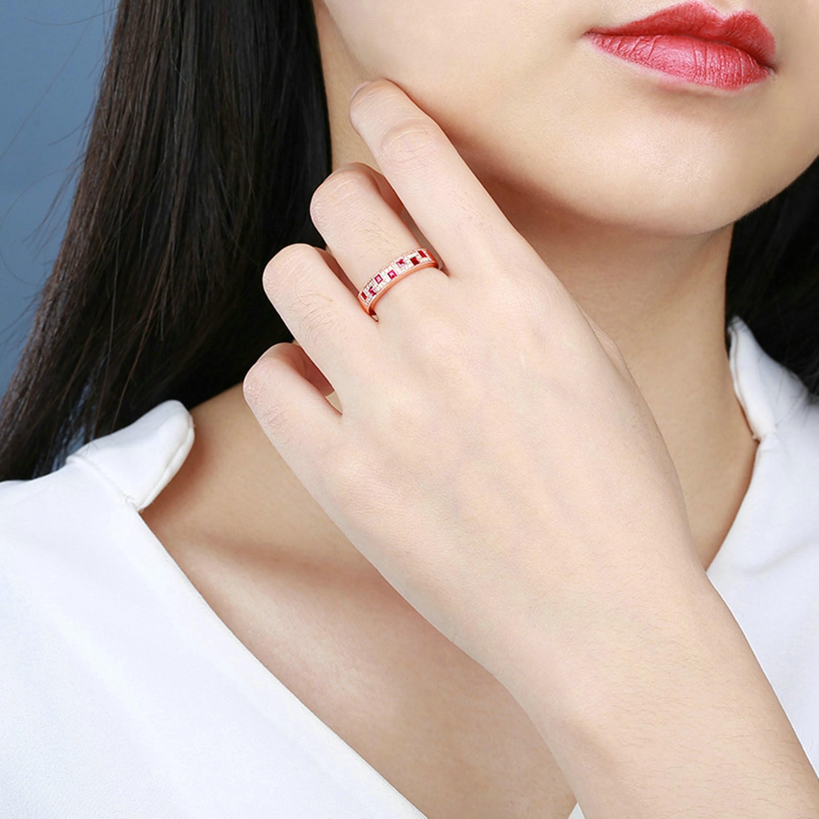 Pierścionki z różowego złota 14K dla kobiet, pierścionek zaręczynowy elegancki czerwony rząd rubinowy syntetyczny 0,37ct i moissanit pierścionek dla dziewczyny, panny młodej różowe złoto