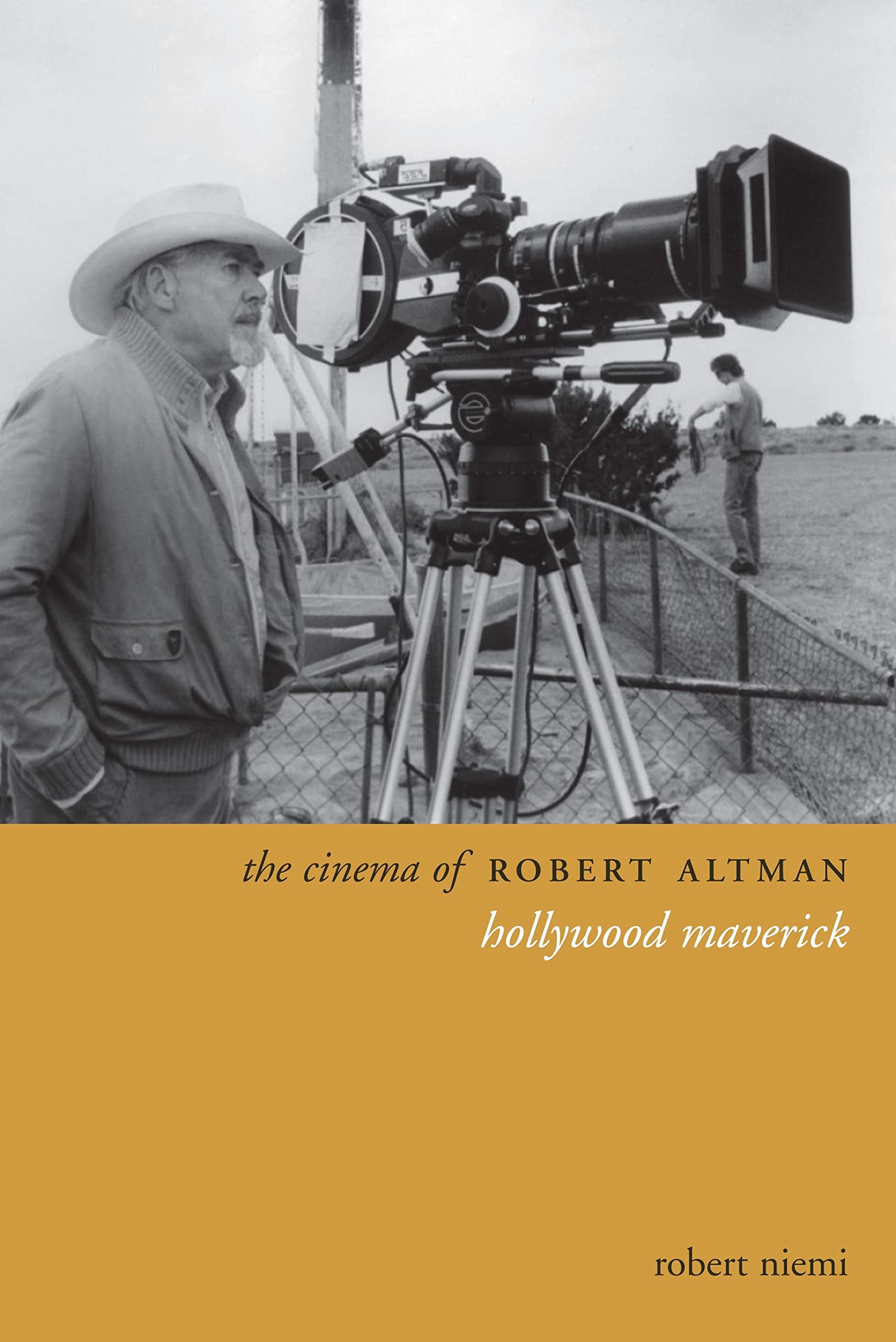 Buy The Cinema of Robert Altman: Hollywood Maverick (Directors' Cuts) — BookShops.in