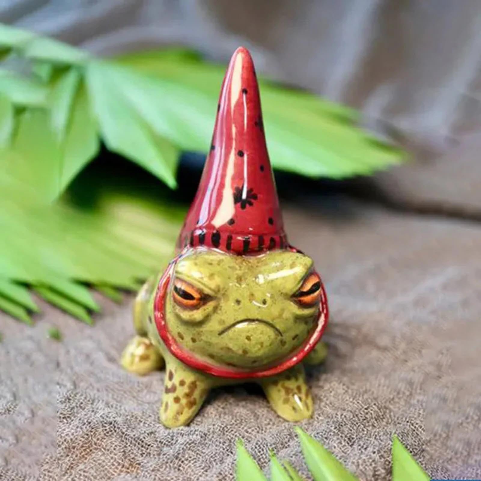 Dekoracje ogrodowe żaba, posągi żab do ogrodu - Figurka z żywicy małej żaby w kapeluszu czarownicy | Ręcznie malowany ornament bonsai rzeźba