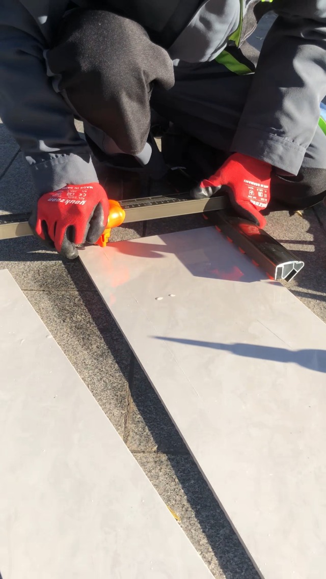 youkzuan Portable Tile Cutter 36“ Hand Tool with Ergonomic Handle
