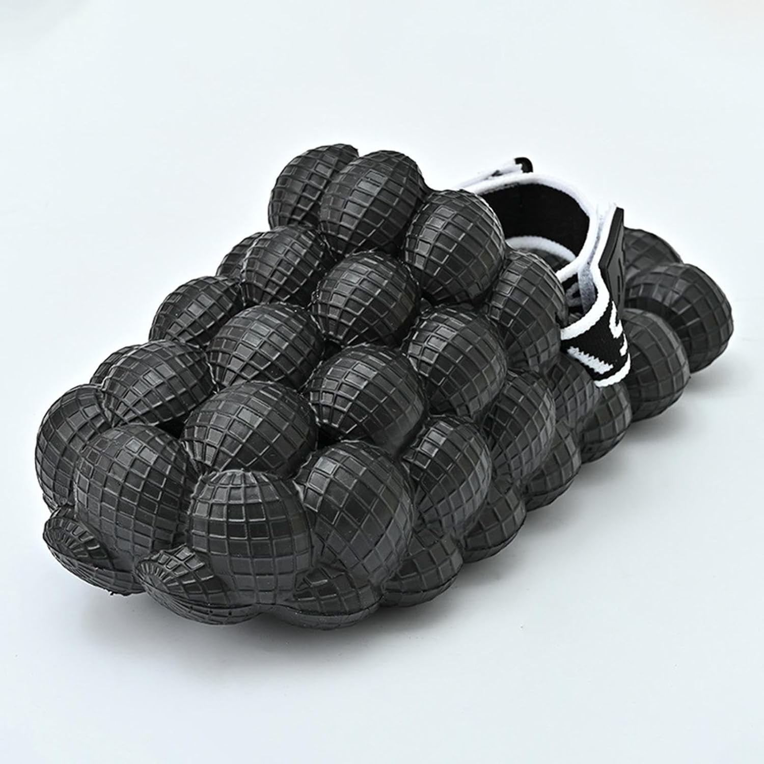 Unisex bubble slide Sandals Funny Lychee Non Slip for Beach Kids Boys Black 31-32 3 712VRUTvByL. SL1500