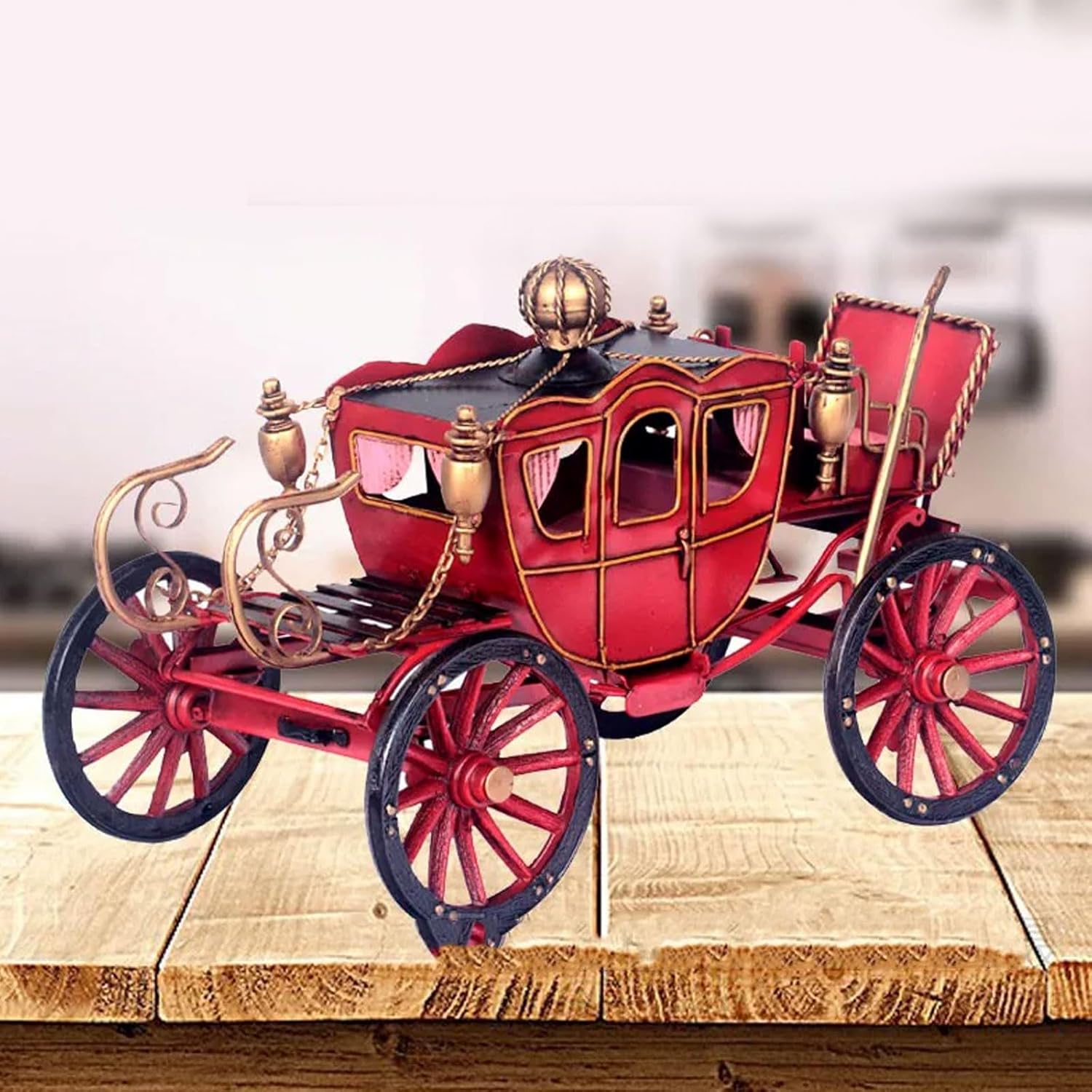 Iron Classic Car Model, Metal Decorative Figurine for Home and Office Creative Charming Desk Decor