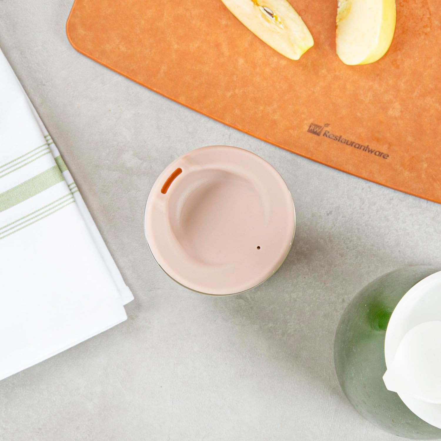 Restaurantware Glass Travel Mug 1 Count 12 Ounce Double Wall Borosilicate Reusable Coffee Cup, Spill-Resistant Tan Silicone Lid, Clear Drinkware Mug for Hot and Cold Beverages - Image 7