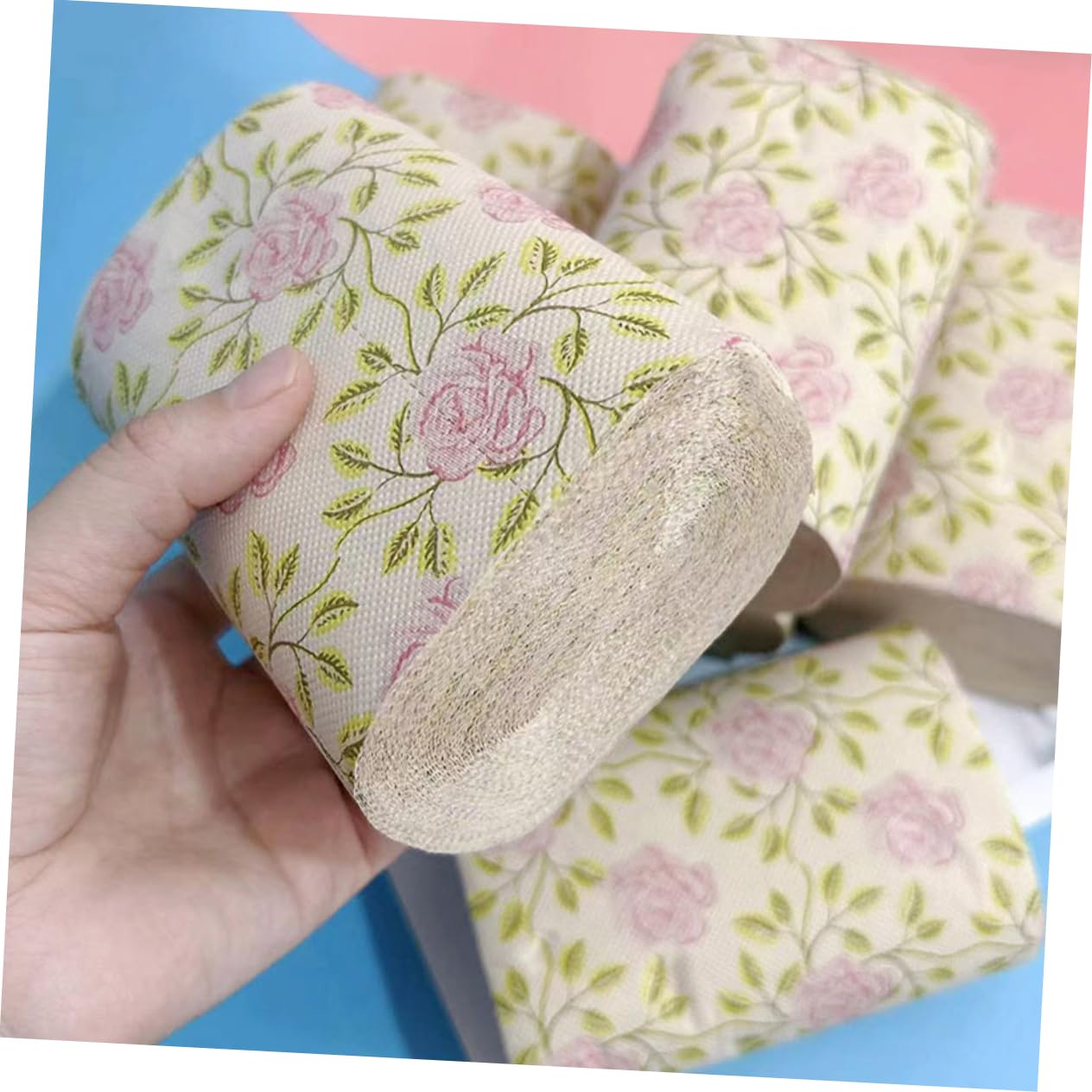 KOMBIUDA Carta Igienica in Pasta di Bamboo con Decorazioni a Rosa, 10 Pezzi senza Nucleo, Multipurpose e Pratica per Uso Domestico e Ufficio