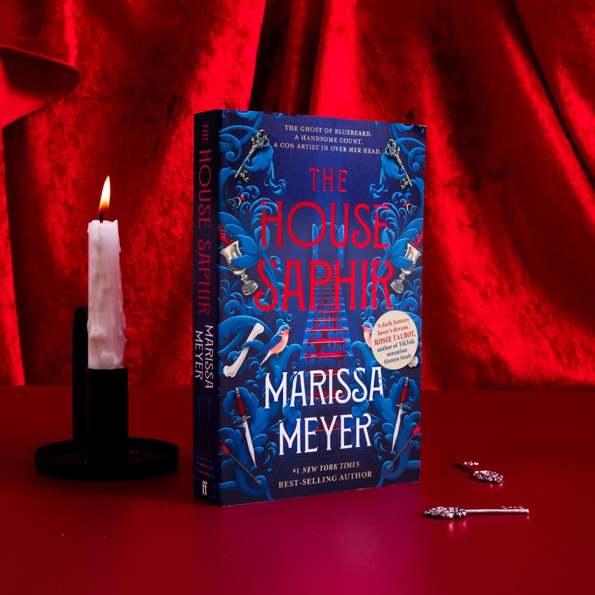 The House Saphir: This winter's must-read romantasy, from the NYT bestselling author of Gilded