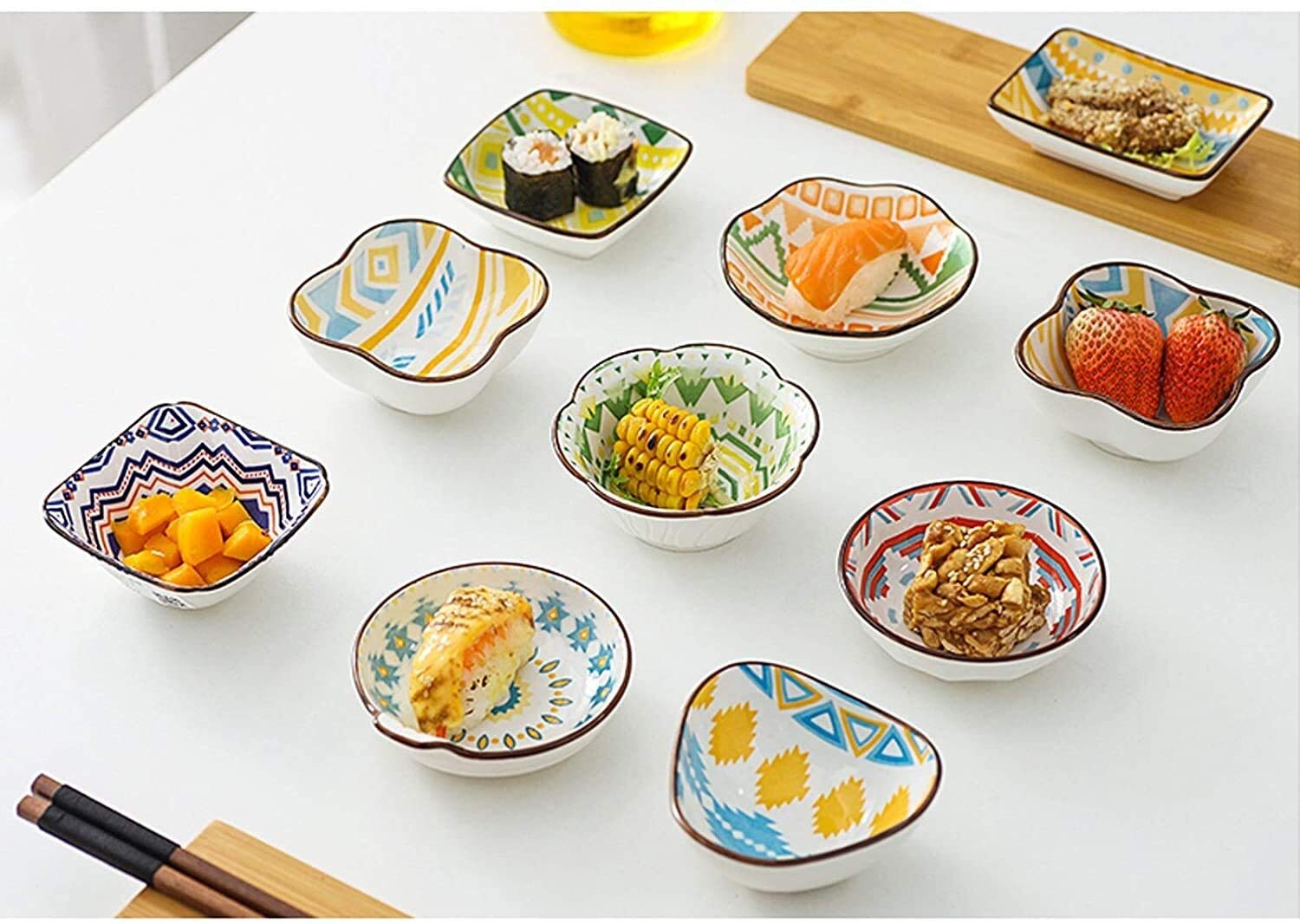Confezione da 4 Bellissimi Piatti Multiuso in Ceramica per Salse/Ciotole per Salse, Mini Piatti durevoli, Piatti per condimenti per Salsa di