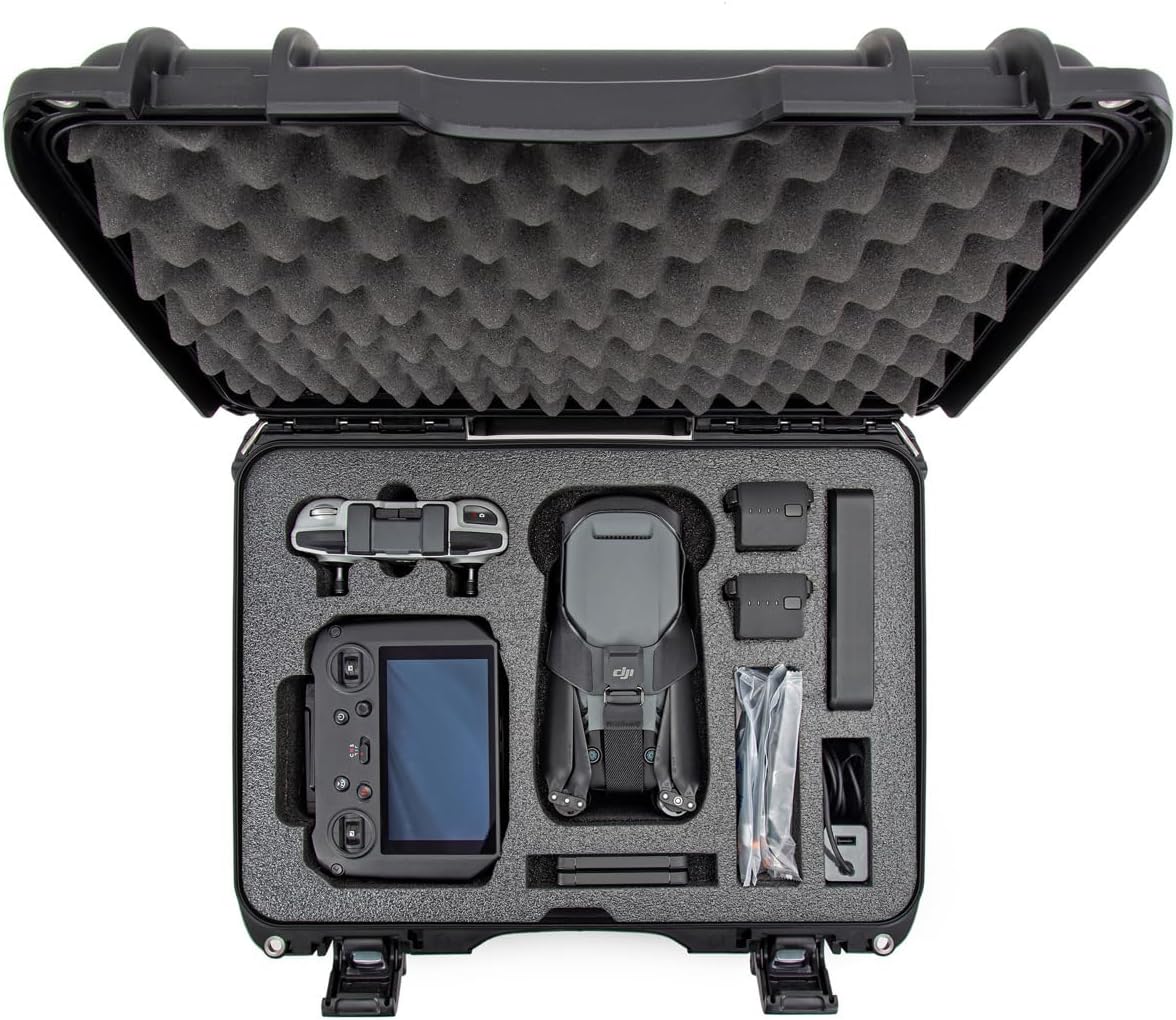 Nanuk 925 Waterproof Hard Case with Foam Insert for DJI Mavic 3 & Mavic 3 Classic - Fly More/Cine Premium Combo - Black