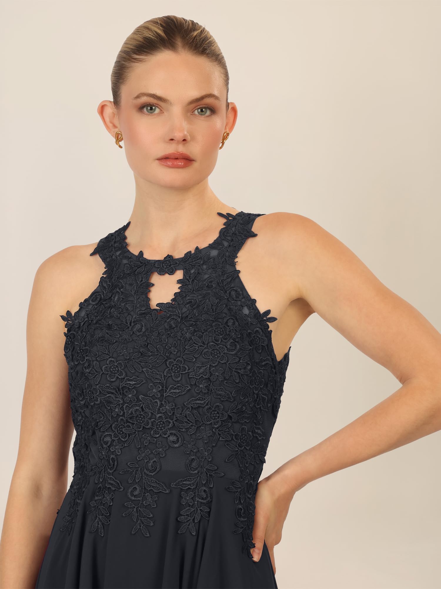 APART Cocktailkleid mit Cut-Out-Rücken,