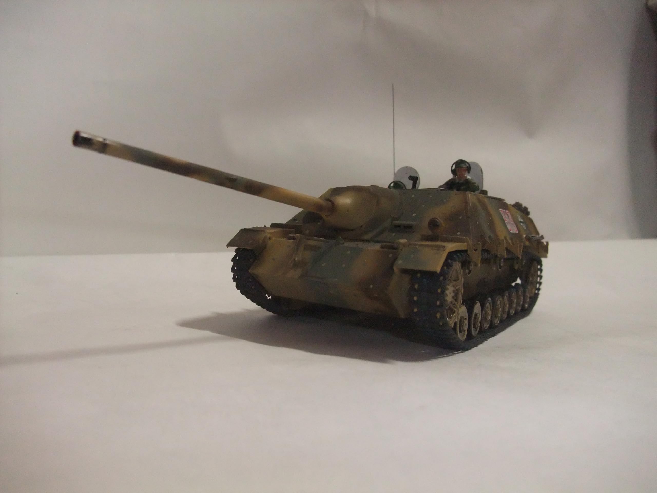Amazon | 完成品 ドイツ軍4号駆逐戦車ラング 縮尺35分1サイズ