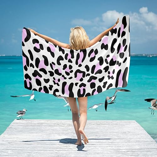 OTVEE Toalla de playa de gran tamaño con corazones rosas y negros, toalla de piscina extra grande de 31 x 71 pulgadas, ligera, suave, absorbente,