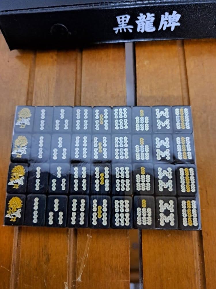 新品 MINIMINI麻雀牌 黒と白 新品 MINIMINI麻雀牌 黒と白 新品 MINIMINI麻雀牌 黒と白