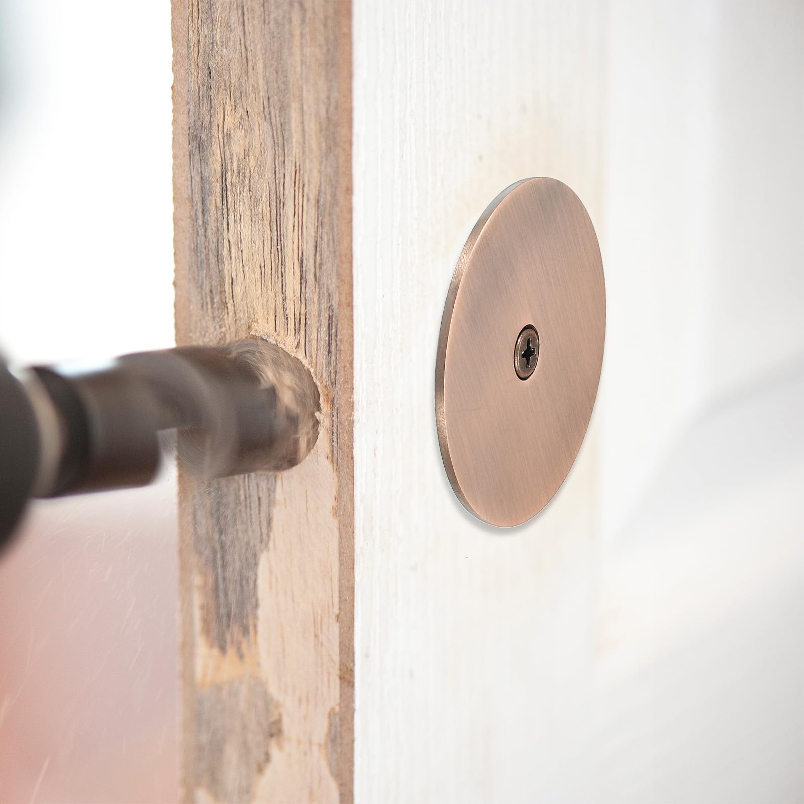 ドアノブのサンプルを集めたオブジェ ドアノブのサンプルを集めたオブジェ